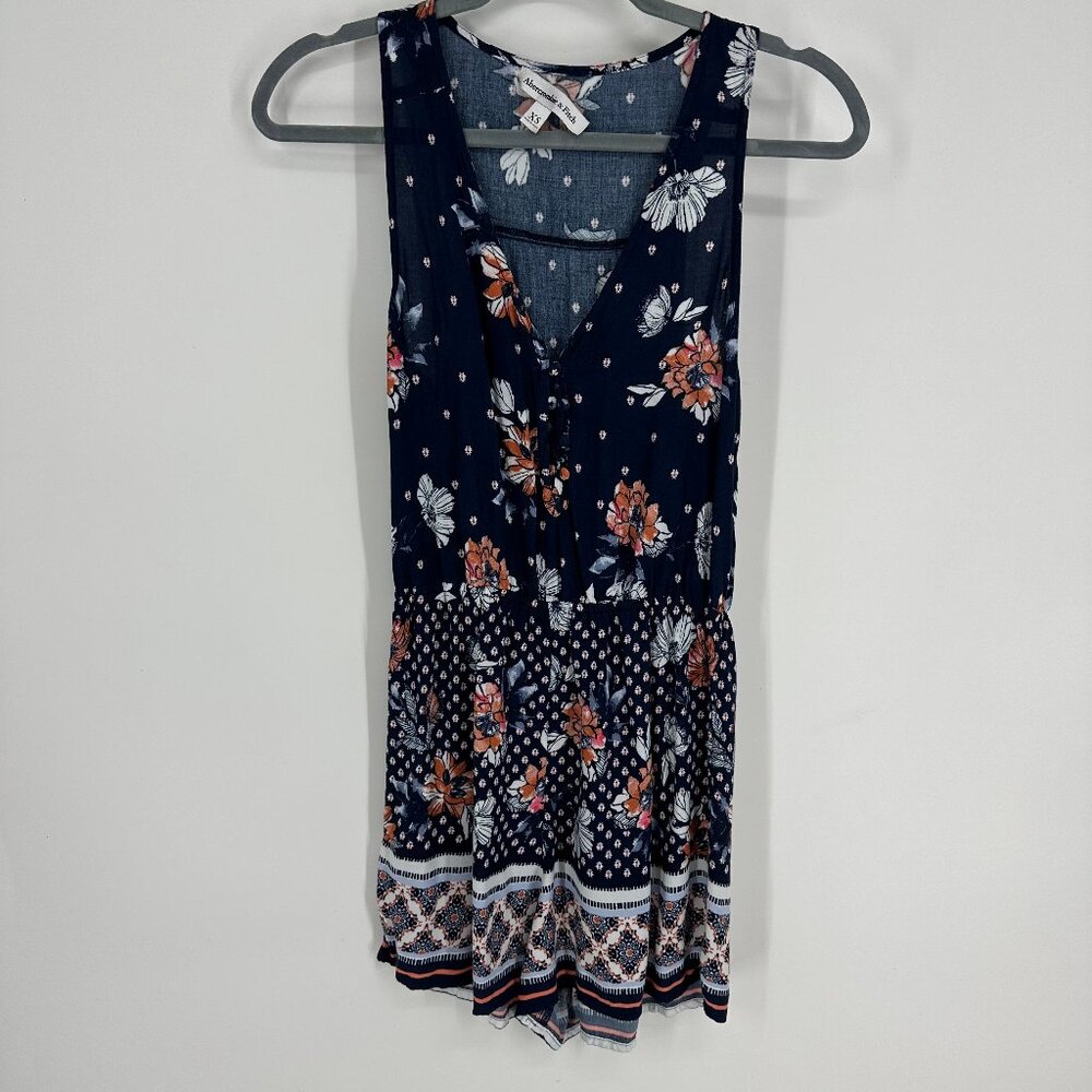 3/$25 Abercrombie & Fitch Floral Romper Jumper XS Sleeveless Shorts Navy V Neck